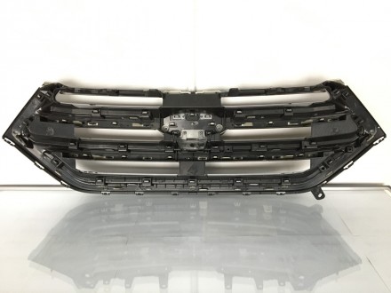 Незначні подряпини, 
Решітка радіатора центральна чорна під камеру Ford Edge (Фо. . фото 5
