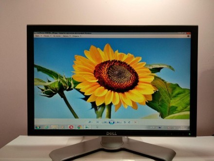 О товаре Широкоформатный монитор Б-класс Dell UltraSharp 2208WFPt с матрицей 22". . фото 3