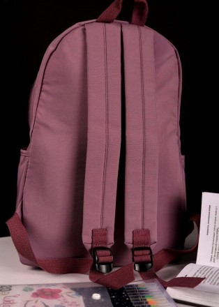 Рюкзак изготовлен из текстиля
Рюкзак имеет два отдела на молнии и карман, на фас. . фото 3