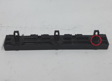 Направляющая накладки порога левая/правая задняя с повреждением Tesla model S, m. . фото 3