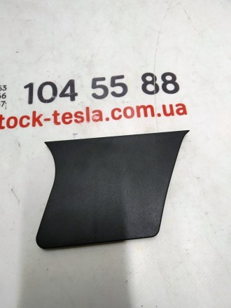 Накладка стойки B наружная левая нижний пластик Tesla model 3 1100087-00-D
Дост. . фото 2