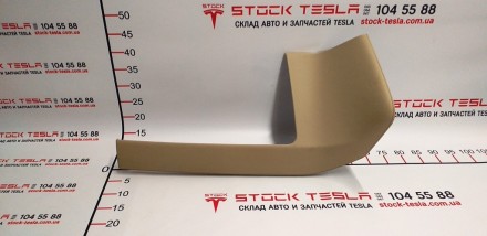 Накладка центральной панели нижняя правая (TAN PVC) на авто Tesla Model S. Элеме. . фото 2