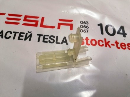 Изолятор силиконовый листа защитного металлического корпуса основной батареи Tes. . фото 3