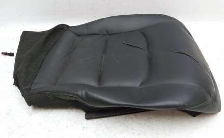Обшивка нижней части пассажирского сиденья с подогревом с повреждением PREM PUR . . фото 3