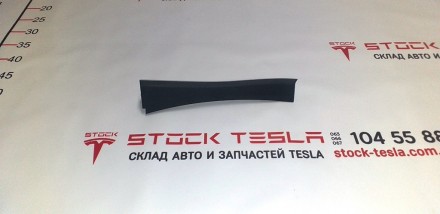 Накладка дверного проёма стойки-А передняя правая Tesla model S, model S REST 10. . фото 2