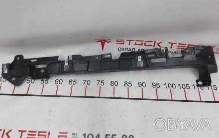 Направляющая панели багажного отделения правая Tesla model X 1080709-00-C
Доста. . фото 1