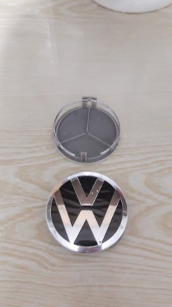 Ковпачки в диски (заглушки в диски) для легкосплавних дисків Volkswagen (VW).

. . фото 6