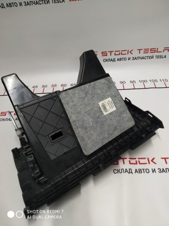 Бардачок (перчаточный ящик) PVC B TAN для электромобиля Tesla Model S. Специальн. . фото 3