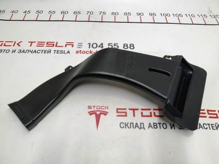 Колено воздуховода системы кондиционирования 2-го ряда сидений Tesla model 3 109. Киев. фото 1 Колено воздуховода системы кондиционирования 2-го ряда сидений Tesla model 3 109. Киев. фото 1
