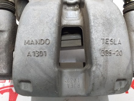 . Суппорт тормозной задний левый MANDO на электрокар Tesla Model 3. Оригинальная. . фото 5