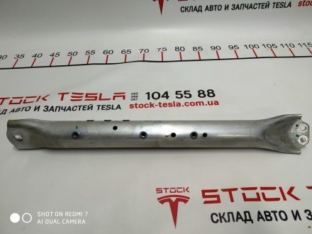 Усилитель распорка стоек амортиз правая RWD_AWD Tesla model S 1007924-00-E
Дост. . фото 2