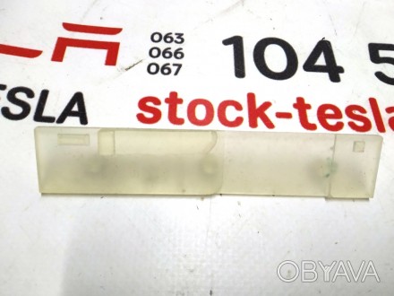 Пластина-изолятор силикон. листа защитного метал. корпуса основной батареи Tesla. . фото 1