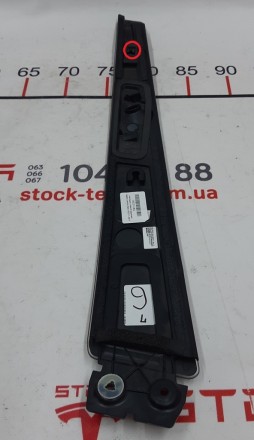 Накладка стойки B наружная левая (стекло) с повреждением Tesla model X 1092311-9. . фото 4