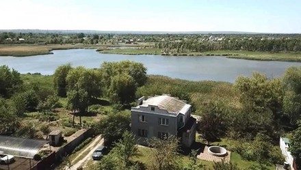 Продам Дом в черте города со своим берегом озера. Днепр. фото 1 Продам Дом в черте города со своим берегом озера. Днепр. фото 1