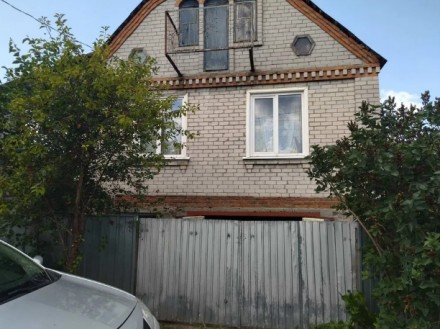 Продам 2 этажный кирпичный дом по ул.Тобилевича (возле церкви) в г. Светловодск . . фото 4