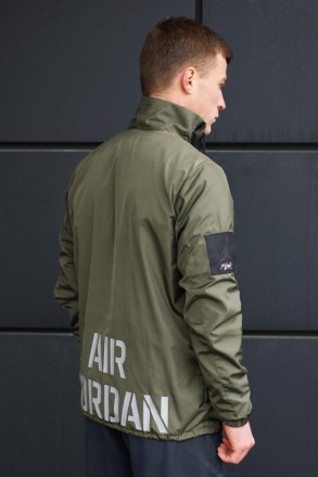 
Опис:Вітровка Air Jordan Tech Jacket•Продумана та практична непромокаюча вітров. . фото 13
