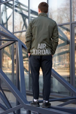 
Опис:Вітровка Air Jordan Tech Jacket•Продумана та практична непромокаюча вітров. . фото 7