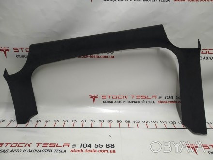 Облицовка стекла основного двери задней левой ULTRASUEDE BLK Tesla model X 10523. . фото 1