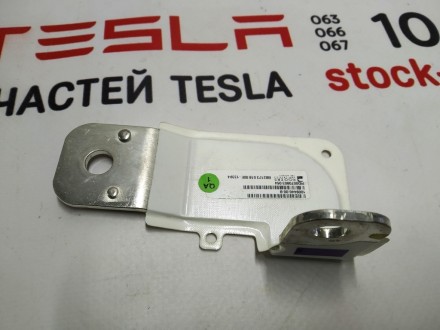 Высоковольтная шина от контактора на шунт Tesla model S 1008440-00-B
Доставка п. . фото 5