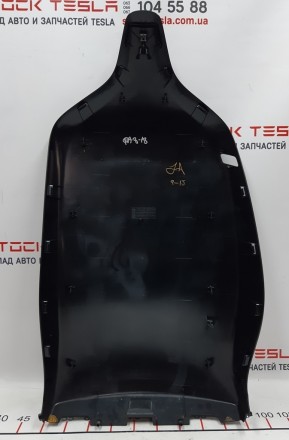 Чехол-накладка задняя спинки сиденья 2-го ряда левая глянцевая Tesla model X 106. . фото 3