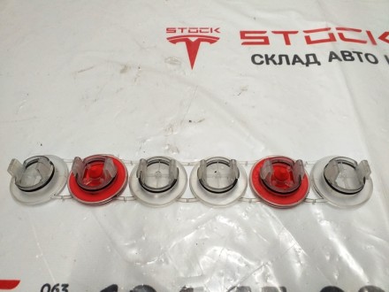 Клапана вентиляции батареи Tesla model X S REST 1026758-00-D
Доставка по Украин. . фото 4