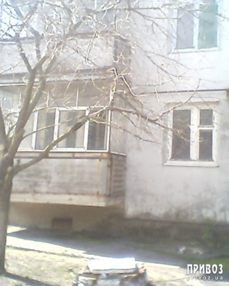 Продам свою 1 комн.кв. на 1 этаже, с балконом, в селе Богатое, между Ново-Карлов. . фото 2