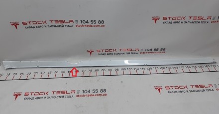 Молдинг накладки порога левый декоративный (пластик) PPSW с повреждением Tesla m. . фото 2