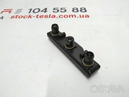 Камера TRIPLE лобового стекла Tesla model X 1120520-00-B
Доставка по Украине Но. . фото 1