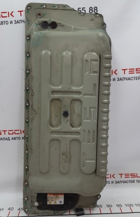 Пентхаус (кастрюля) корпуса основной батареи с крышкой предохранителей Tesla mod. . фото 2