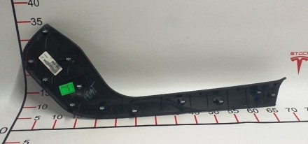 Панель центрального тоннеля правая BLACK PVC Tesla model S, model S REST 1004705. . фото 3