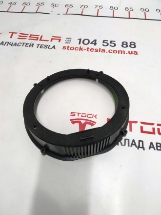 Подиум динамика 200мм передних дверей Tesla model X S REST 1004833-11-A
Доставк. . фото 2