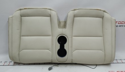 Обшивка нижней части 3-го ряда сидений PUR CRM в сборе с каркасом, подстаканнико. . фото 2