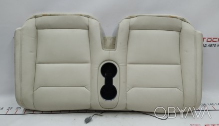 Обшивка нижней части 3-го ряда сидений PUR CRM в сборе с каркасом, подстаканнико. . фото 1