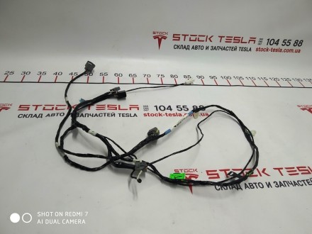 Электропроводка люка на электромобиль Tesla. Этот компонент отвечает за исправно. . фото 4