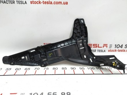 Кронштейн внутренний левый стойки C Tesla model S, model S REST 1009272-00-F
До. . фото 3