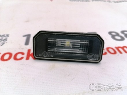 Фонарь подсветки заднего номера Tesla model 3 1449730-00-B
Доставка по Украине . . фото 1