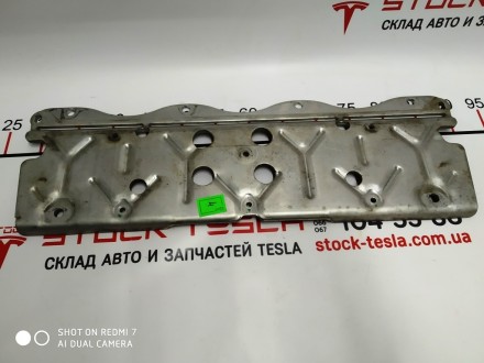 Демпфер подрамника переднего Tesla model X S REST 1014946-00-B
Доставка по Укра. . фото 6