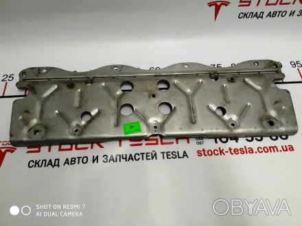 Демпфер подрамника переднего Tesla model X S REST 1014946-00-B
Доставка по Укра. . фото 1