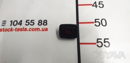 Кнопка закрытия крышки багажника ( с электроприводом) Tesla model S, model S RES. . фото 1