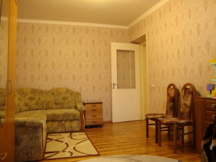 Продам хорошу 4-кімнатну двосторонню квартиру в совмінівському будинку 1990 року. Печерск. фото 14
