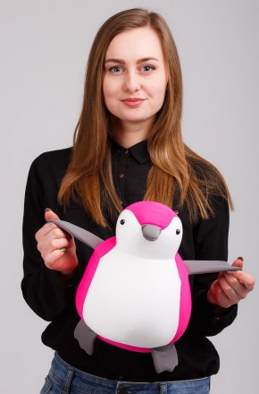 Зустрічайте – рожева допитлива пінгвініха БОННІ – улюблениця всіх мешканців на Е. . фото 3