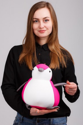 Зустрічайте – рожева допитлива пінгвініха БОННІ – улюблениця всіх мешканців на Е. . фото 5