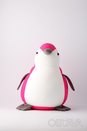 Зустрічайте – рожева допитлива пінгвініха БОННІ – улюблениця всіх мешканців на Е. . фото 1