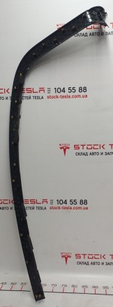 Накладка дверного проёма заднего правого передняя пластик Tesla model X 1105123-. . фото 3