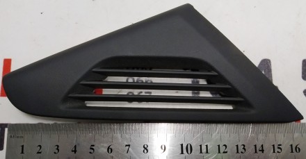 Накладка боковая панели крепления дефлекторов левая Tesla model X 1047161-00-B
. . фото 2