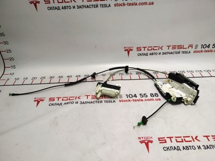 Замок двери передней правой в сборе с механизмом дотяжки Tesla model X 1126200-0. Київ. фото 1 Замок двери передней правой в сборе с механизмом дотяжки Tesla model X 1126200-0. Київ. фото 1