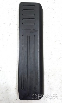 Панель для отдыха ноги водителя левая с повреждением Tesla model S, model S REST. . фото 1