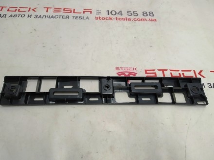 Кронштейн крепления накладки верхней дверного проёма сокола левый Tesla model X . . фото 3