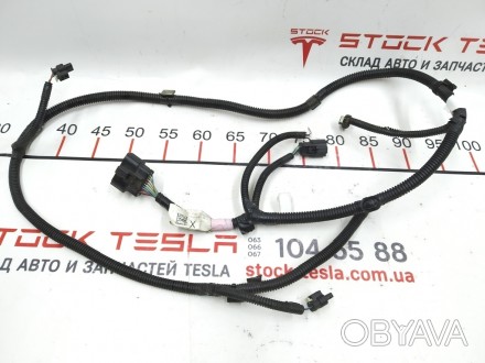 Электропроводка бампера переднего (в разборе) Tesla model X 1032433-00-G
Достав. . фото 1