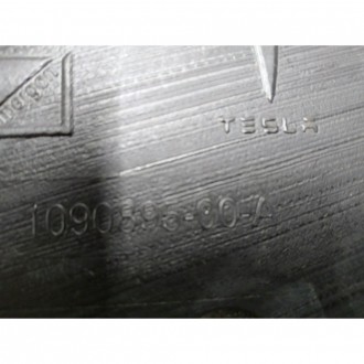 Воздуховод системы вентиляции правый Tesla model X 1090895-00-A
Доставка по Укр. . фото 6
